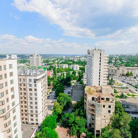 Double Skyhouse Exclusive Apartments Chisinau Bagian luar foto
