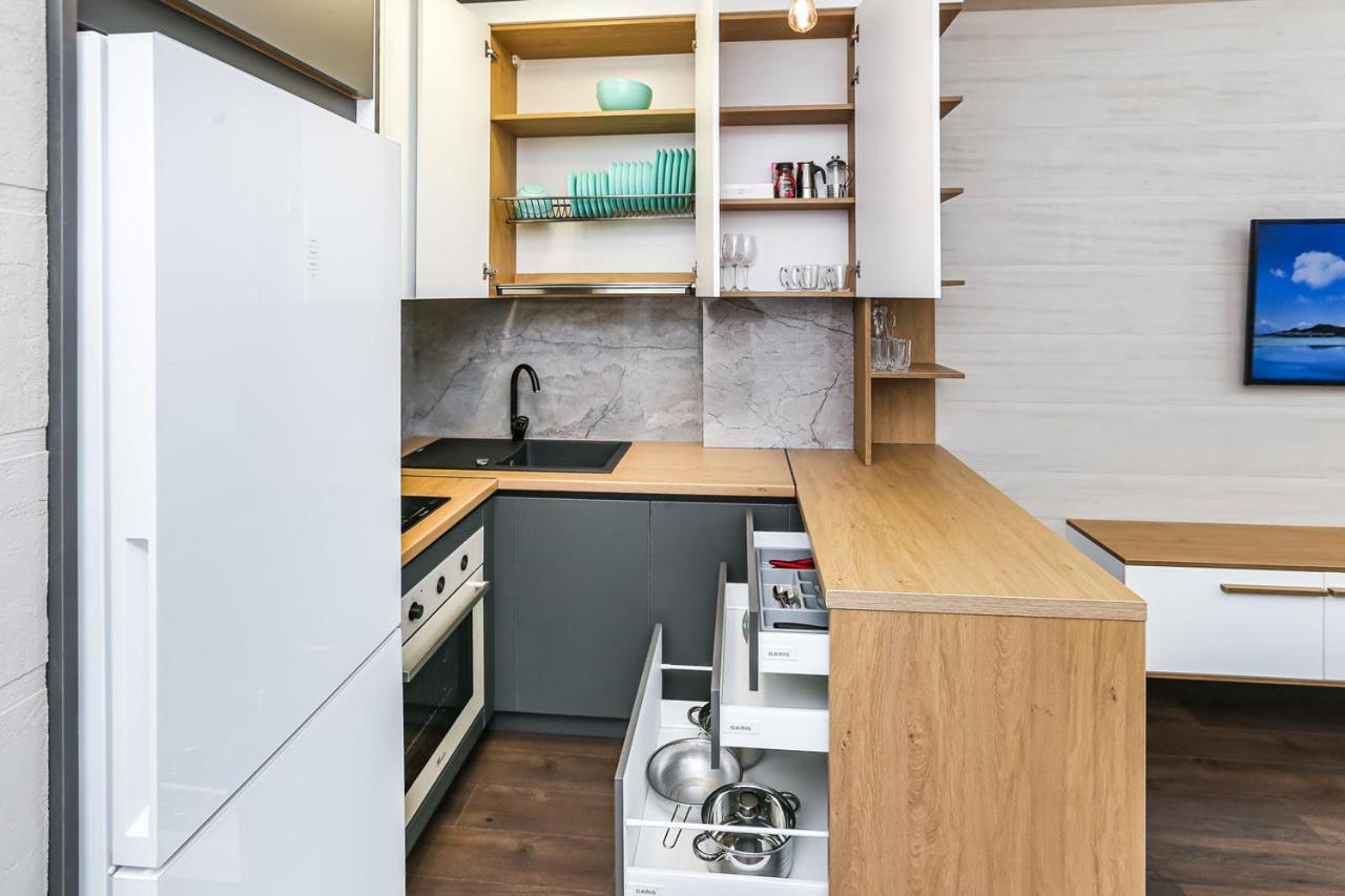 Double Skyhouse Exclusive Apartments Chisinau Bagian luar foto