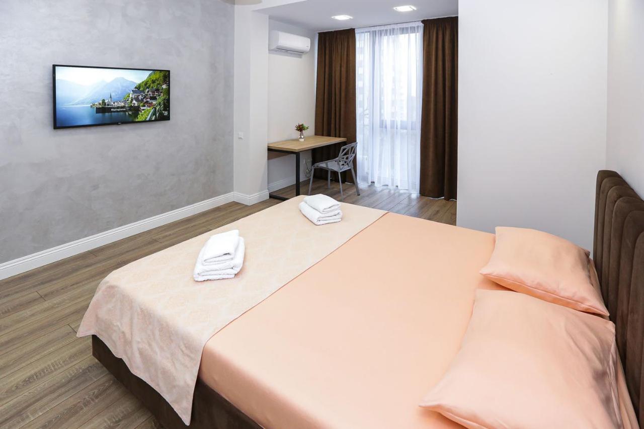Double Skyhouse Exclusive Apartments Chisinau Bagian luar foto